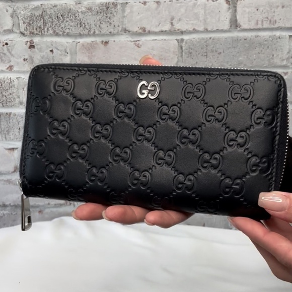 Gucci wallet - Picture 1 of 5
